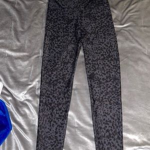 Old Navy Spotted Legging